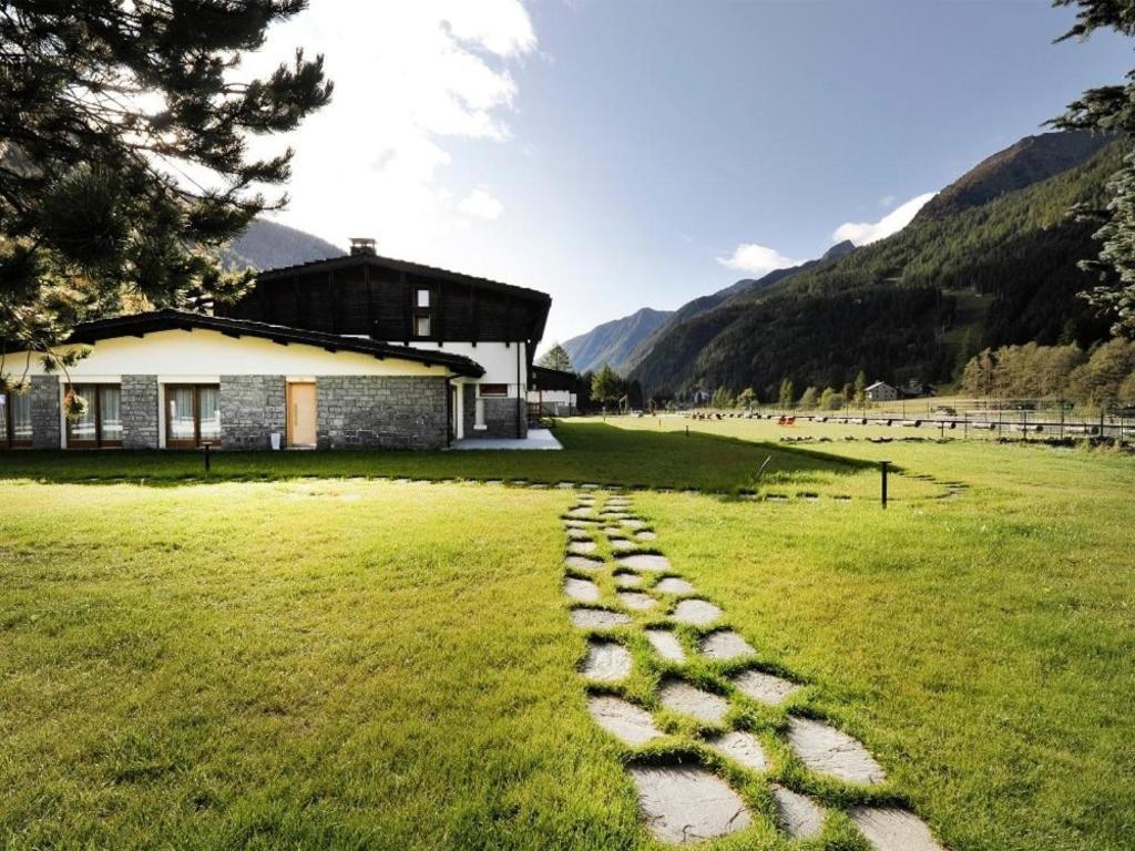 Gressoney Saint-Jean Apartments By Halldis Gressoney-Saint-Jean Exterior foto